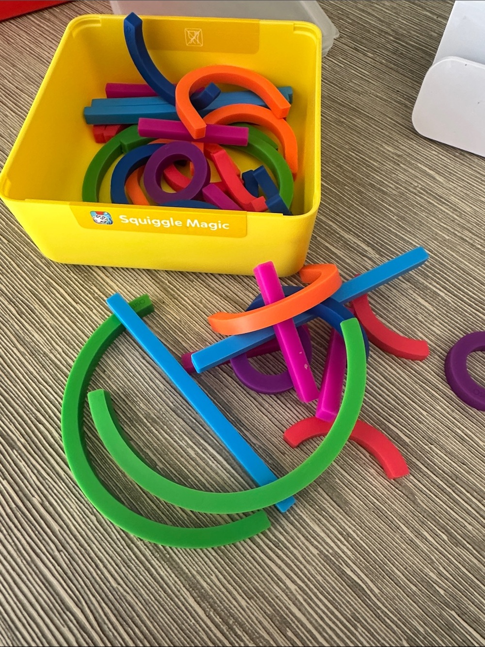 Osmo Kids Starter Set - Squiggle Magic, Numbers and Costume Party - Picture 3 of 5